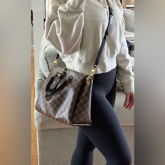 💎 Authentic 💎 Louis Vuitton Damier Ebène Odeon Tote MM in Impeccable Condition - Picture 16 of 16